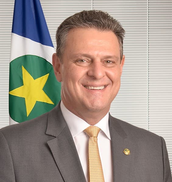 Retrato oficial de Carlos Fávaro