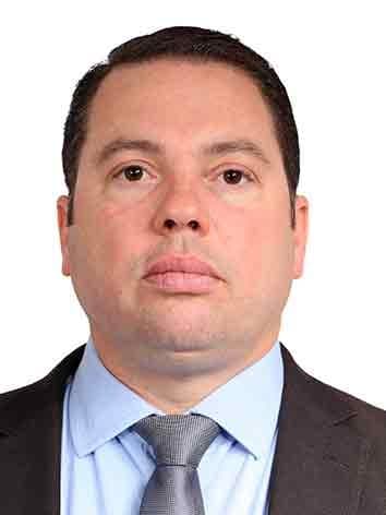 Retrato oficial de Rodolfo Nogueira