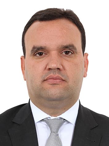 Retrato oficial de Luciano Amaral