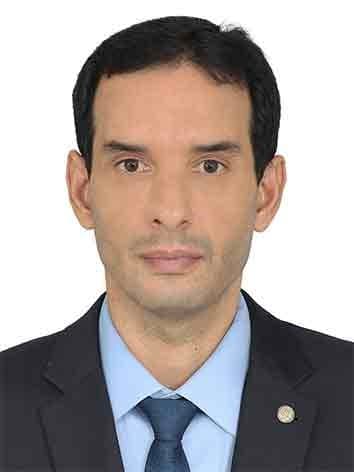 Retrato oficial de Leo Prates